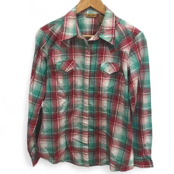 Wrangler Women’s Fit Red/Green Plaid Pearl Snap Shirt Size Medium - Picture 1 of 7